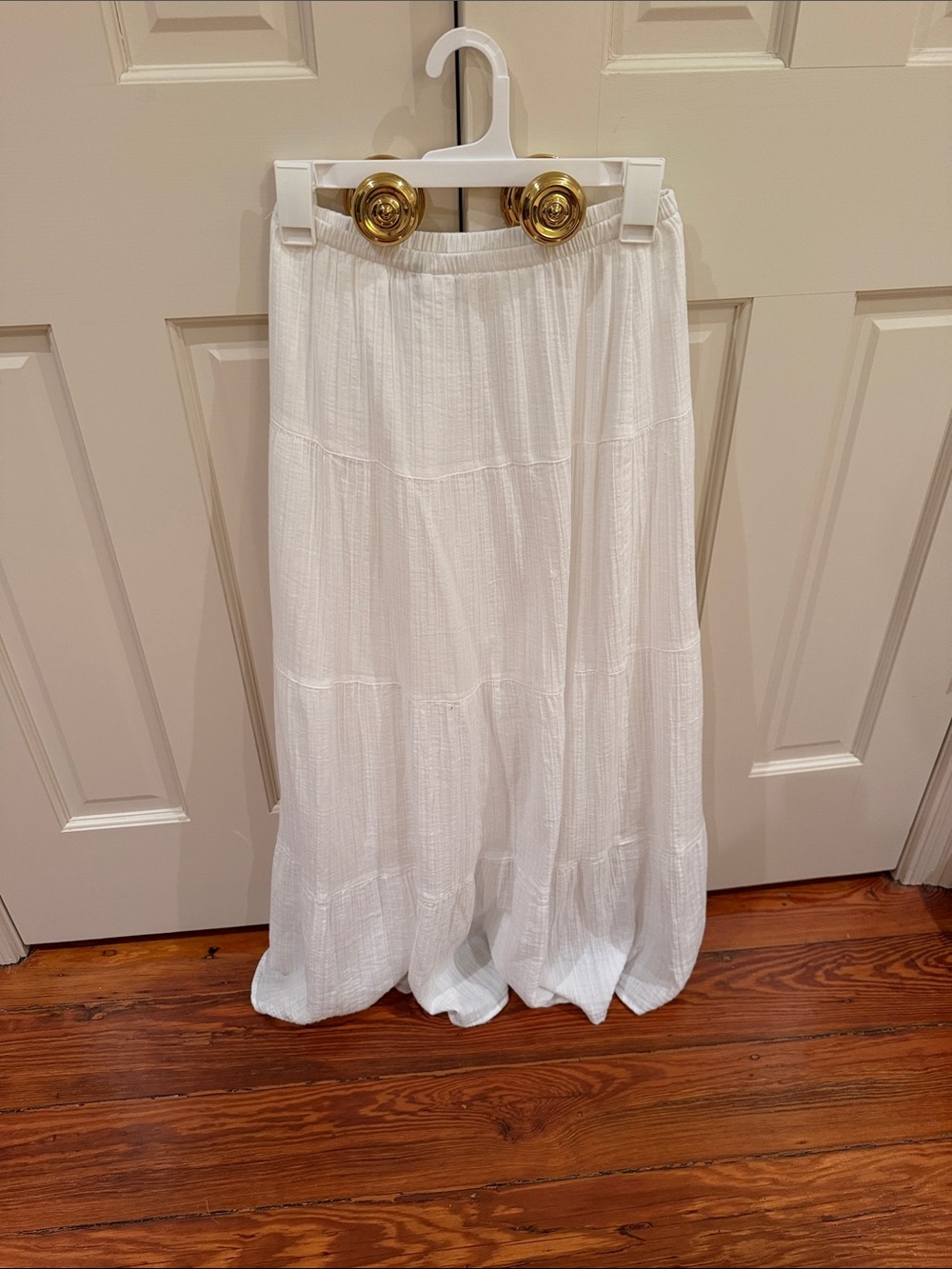 Women's White Tiered Maxi Skirt - Picture 2 of 3